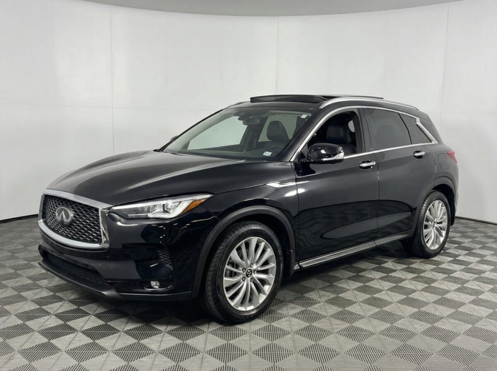 2023 INFINITI QX50 LUXE