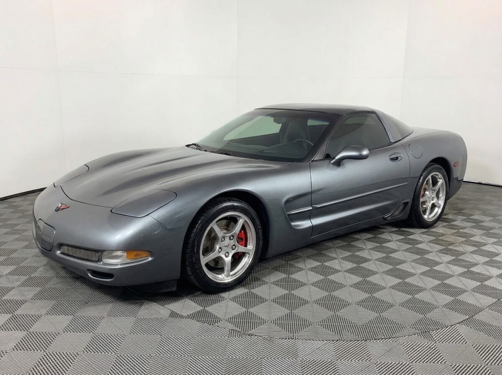 2003 Chevrolet Corvette Base